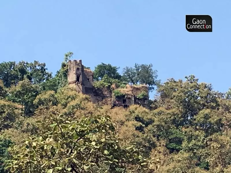 Ginnaurgarh fort atop a hill