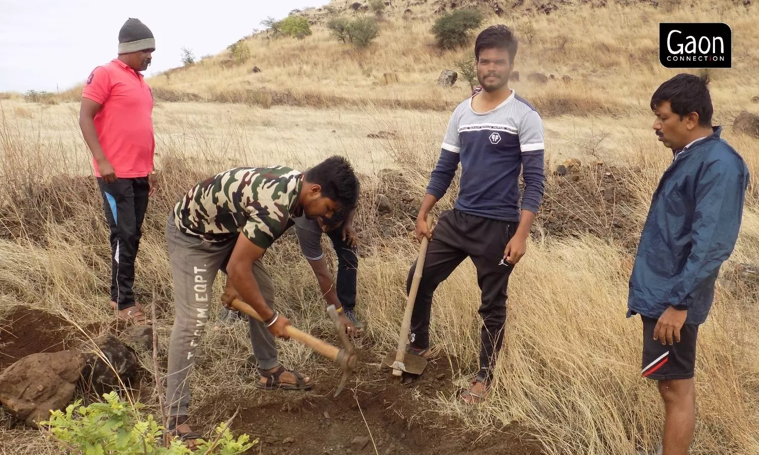 More than 500 volunteers from the village worked day and night to build bunds, dig trenches and other receptacles for rain water harvesting in Kiraksal, and water shortage ceased to be an issue.