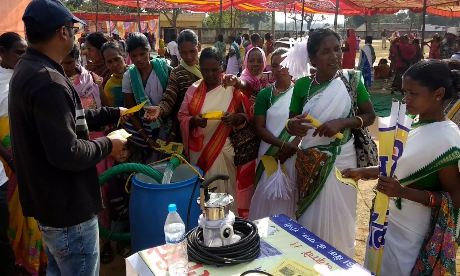 The portable solar-powered irrigation pump, introduced by Pune-based startup Khethworks, is of the size of a mixer jar, and is helping small and marginal farmers meet their irrigation needs. 