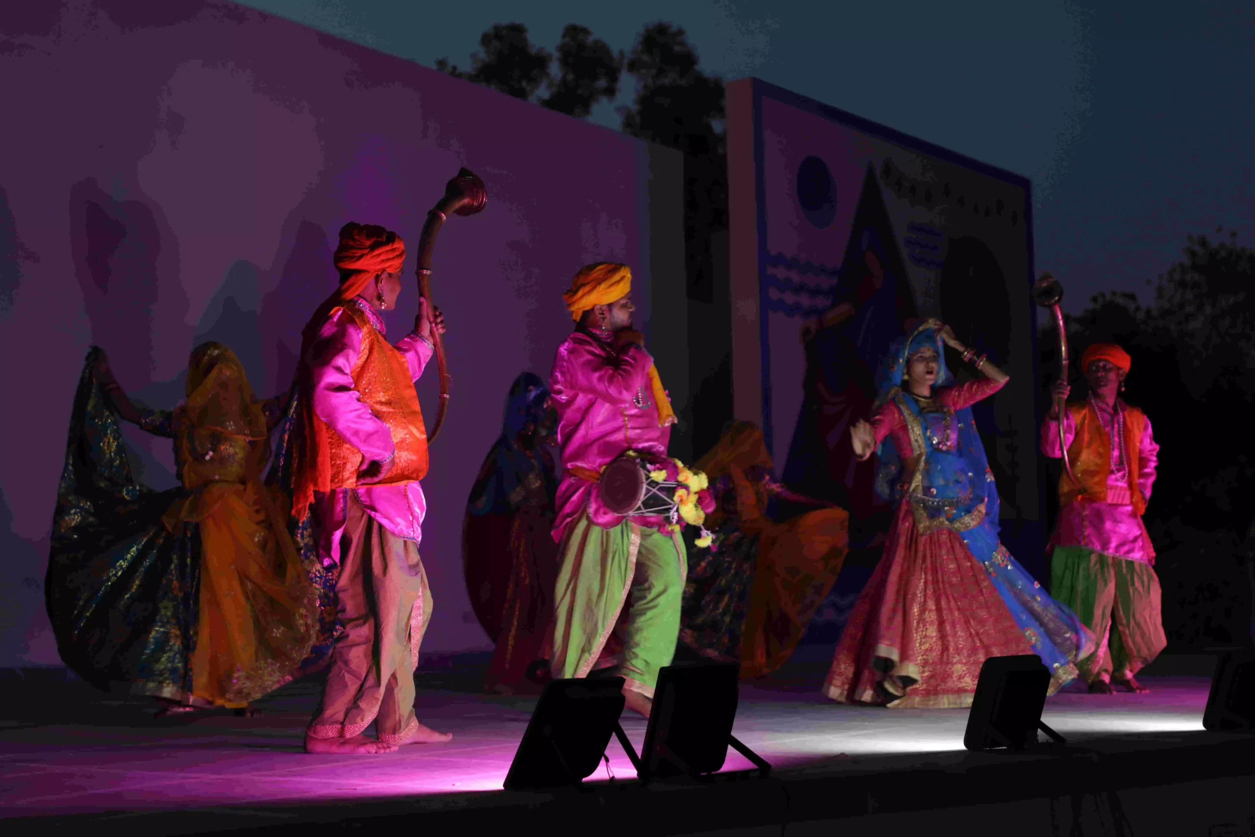 Every day, artists perform and showcase the culture of Bundelkhand and the administration provides incentives to them. Photo: Yash Sachdev