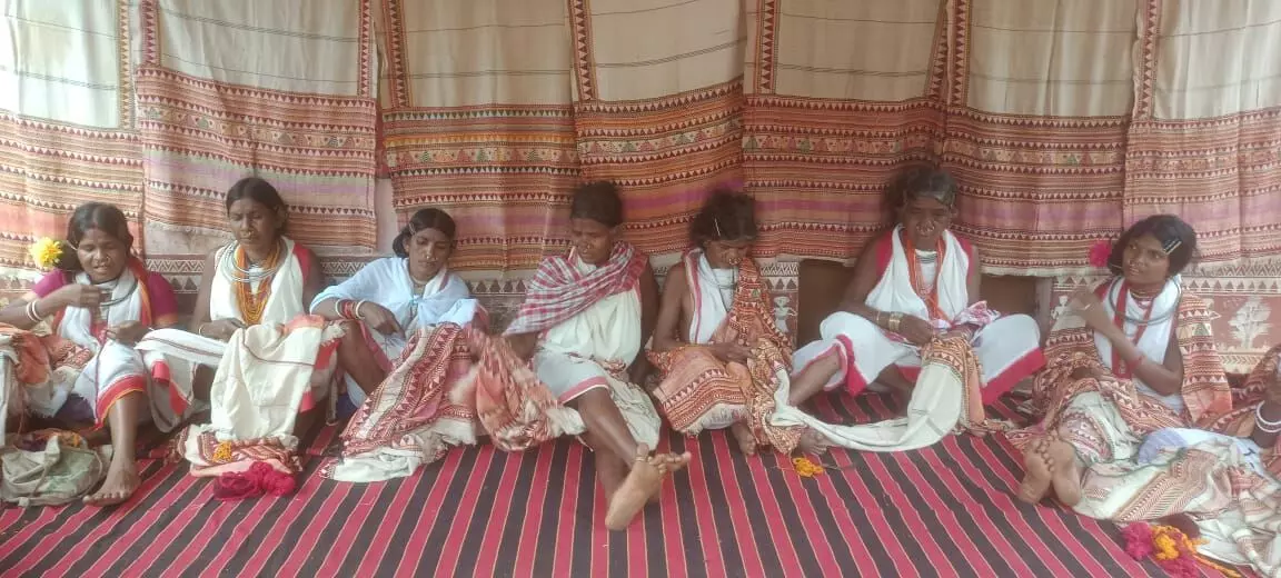 There are at least 1,800 tribal women in the district who earn a livelihood through weaving.