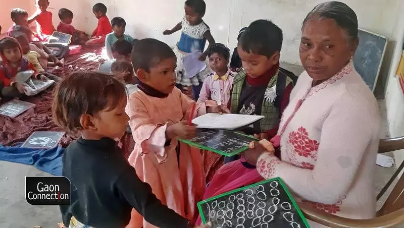 The situation took a turn when TRIF started to visit villages in Ranchi and Simdega districts to inform and educate the tribal inhabitants about the health schemes they could avail of. 