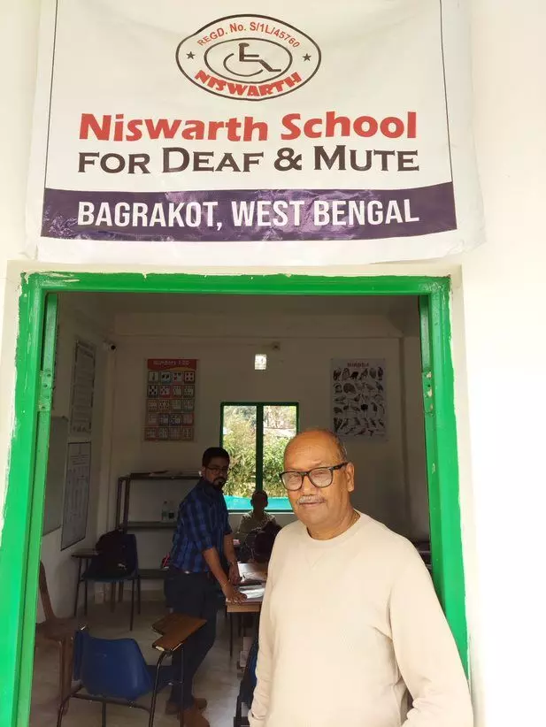 In 2008, Niswarth helped organise a screening camp in coordination with the district administration. It brought together a panel of doctors, and health and administrative officials.