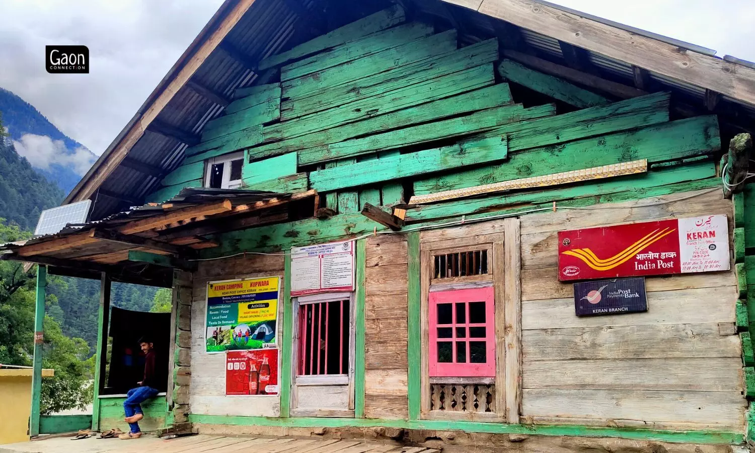 A must visit at Keran is the ‘First Post Office of India’ so called as it is the first one from the LoC in terms of distance.