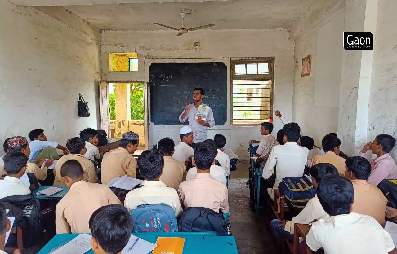 More than 4,500 students across dozens of schools in Akola district in Maharashtra are now in the know about the Constitution of India.